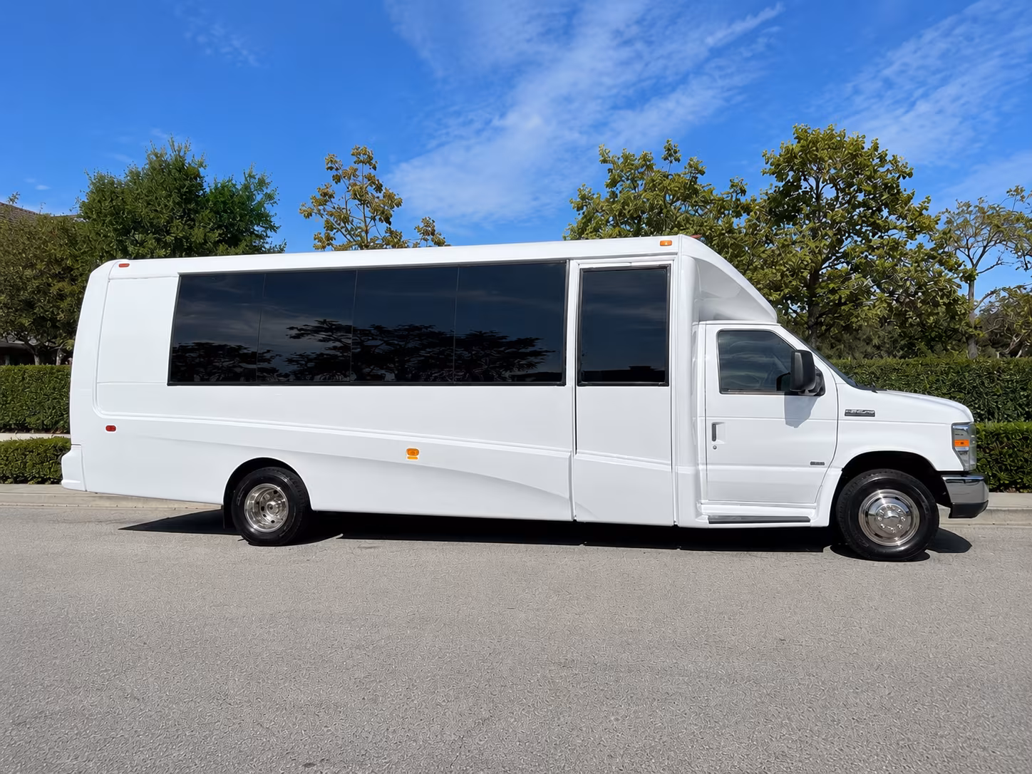 band and performer transportation buses serving pearland and houston
