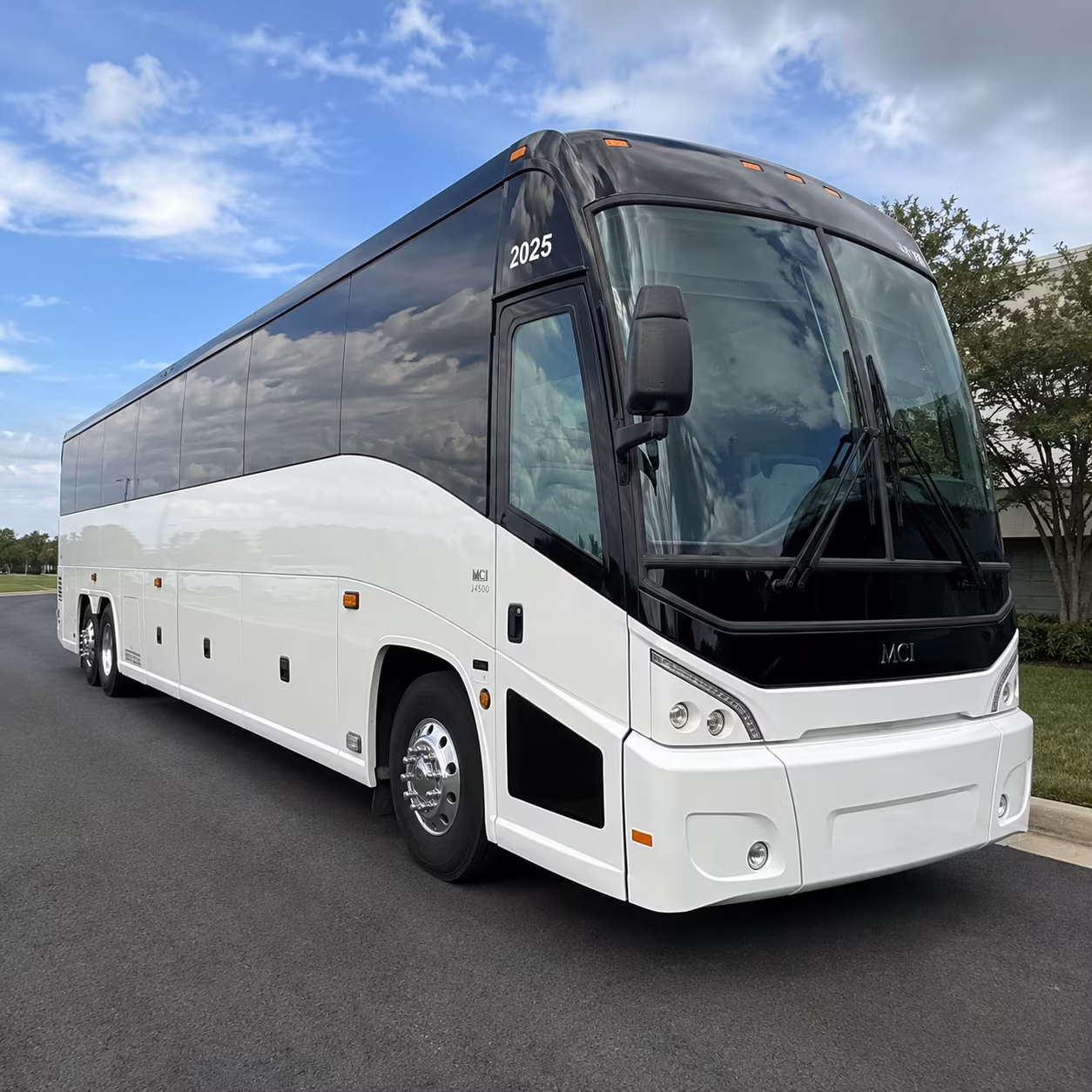 charter bus rentals for pearland s industrial and warehouse workforce