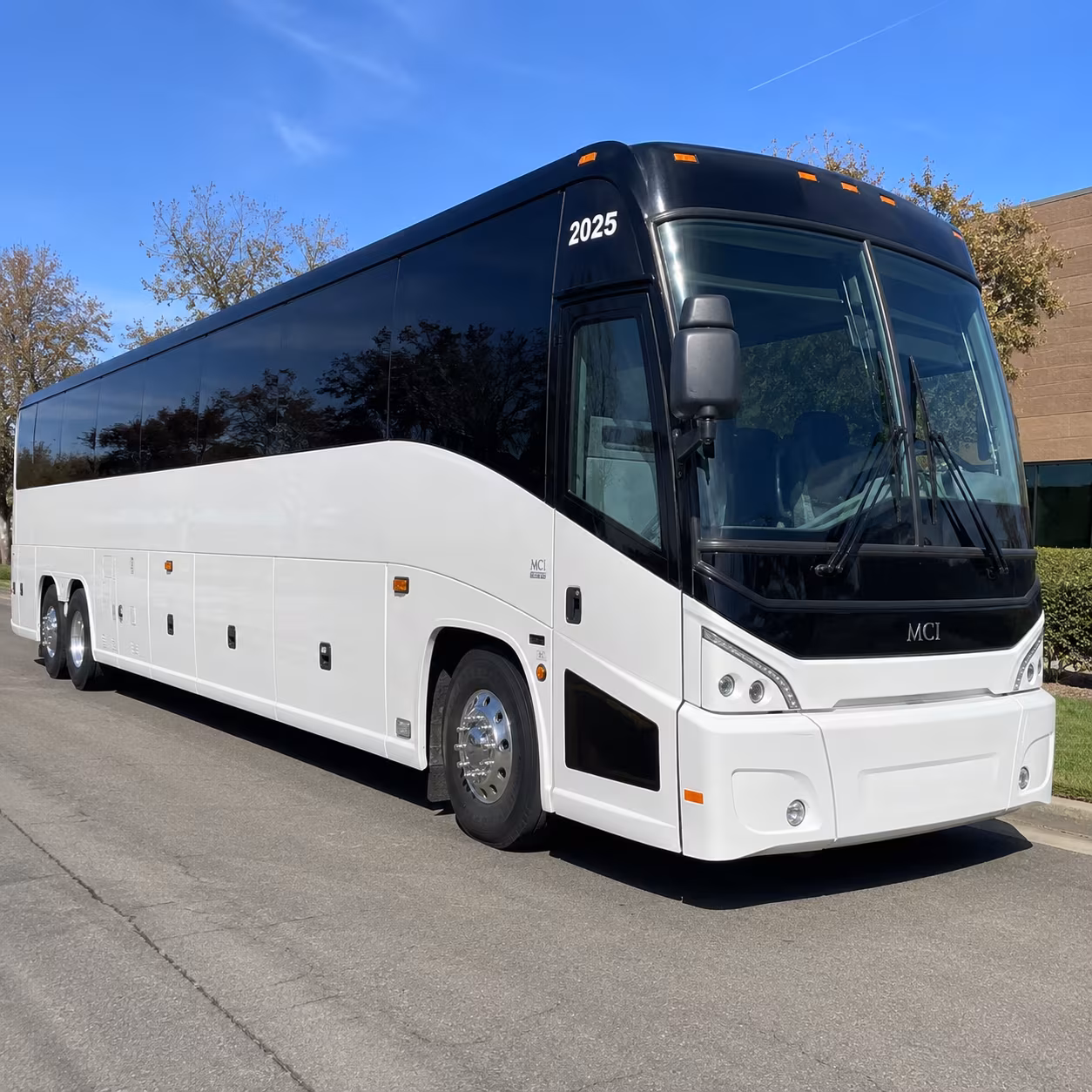 pearland employee shuttle buses along tx 288 and beltway 8