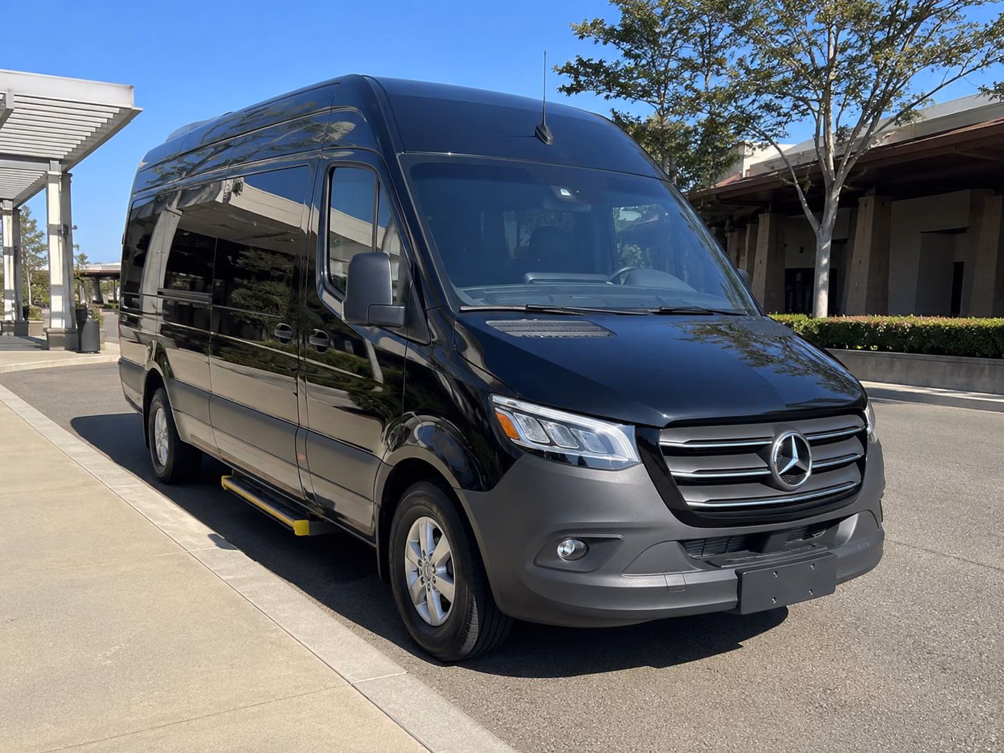 pearland sprinter van with driver