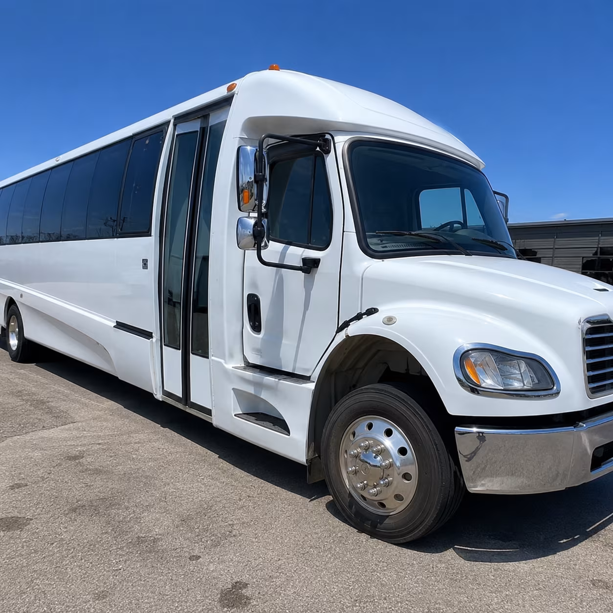 quinceanera and birthday party buses in pearland texas